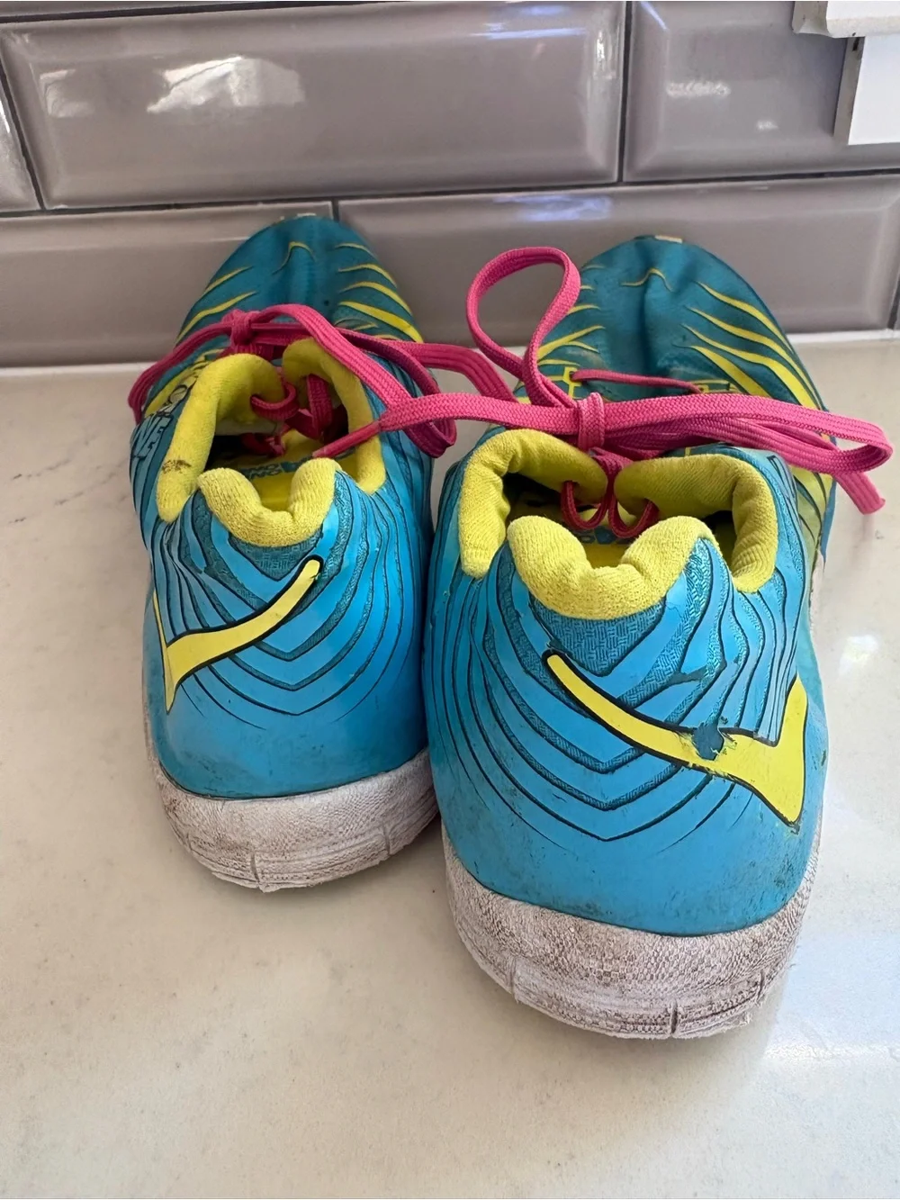Hoka One One Women's Teal Yellow Running Shoes with Pink Laces size 10